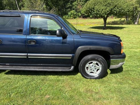Used 2004 Chevrolet Avalanche 4x4 image 28