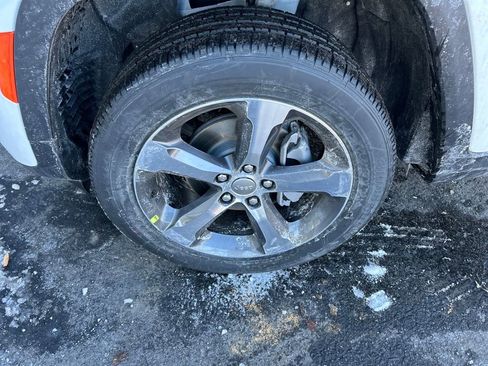 New 2026 Jeep Grand Cherokee Limited AWD/4WD image 11