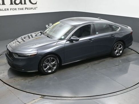 Used 2023 Honda Accord EX-L image 42