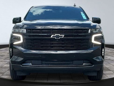 Used 2024 Chevrolet Tahoe RST w/ Luxury Package image 2
