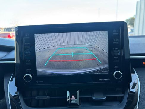 Used 2022 Toyota Corolla LE image 24