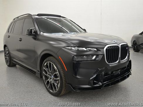 Used 2023 BMW X7 M60i w/ Climate Comfort Package image 7