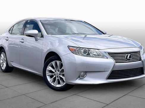 Used 2013 Lexus ES 300h w/ Premium Pkg FWD image 2