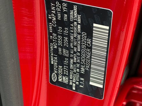 Used 2025 Hyundai Elantra SEL image 25