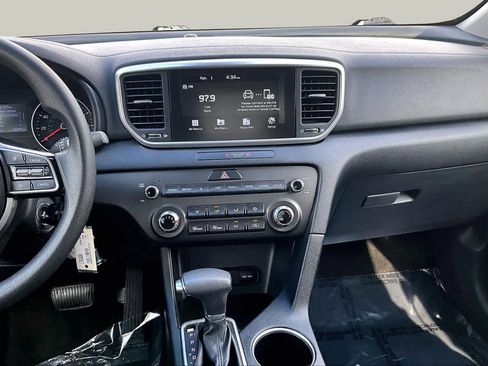Used 2020 Kia Sportage LX AWD/4WD image 12