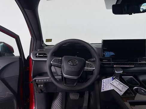 New 2026 Toyota Sienna Platinum AWD/4WD image 19