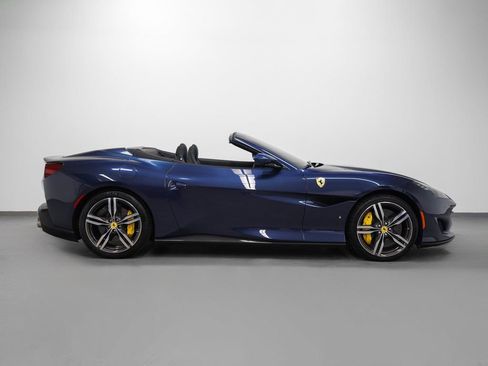 Certified 2019 Ferrari Portofino image 4