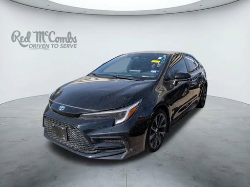 Certified 2024 Toyota Corolla SE image 1