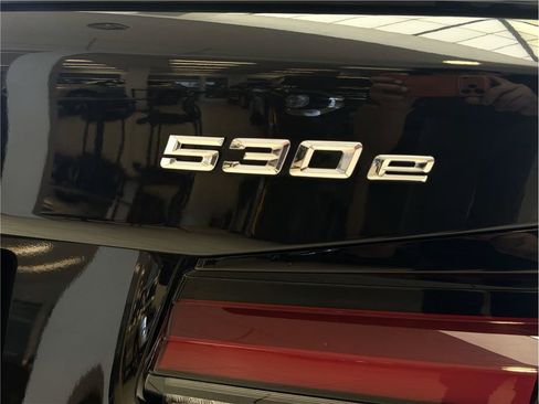 Used 2023 BMW 530e w/ M Sport Package RWD image 35