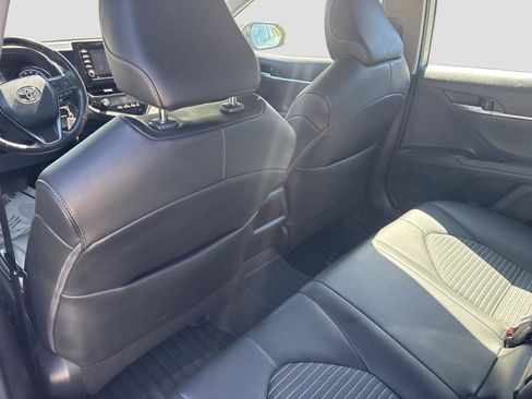 Used 2021 Toyota Camry SE FWD image 18