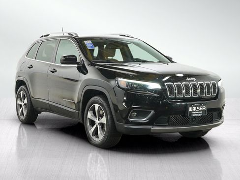 Used 2019 Jeep Cherokee Limited w/ Technology Group AWD/4WD image 7