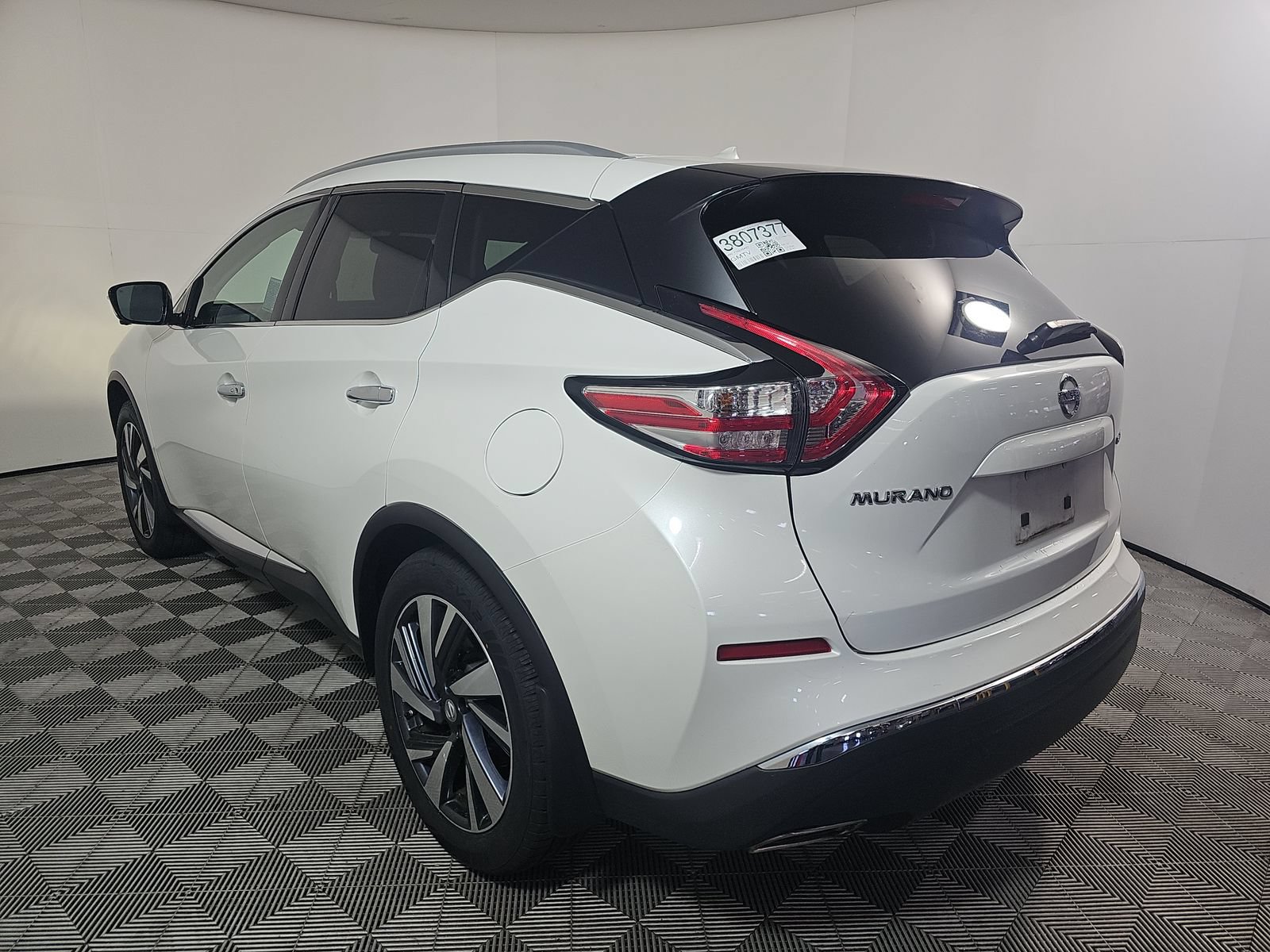 Used 2015 Nissan Murano Platinum FWD image 2