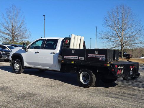 Used 2022 GMC Sierra 3500 Pro w/ Convenience Package RWD image 12