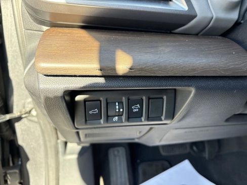 Used 2020 Subaru Outback Limited w/ Tech Package 2 image 15