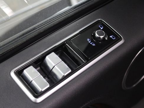 Used 2021 Land Rover Range Rover Westminster Edition image 20