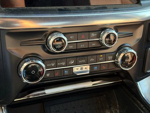 Used 2025 Ford F150 King Ranch w/ FX4 Off-Road Package image 16