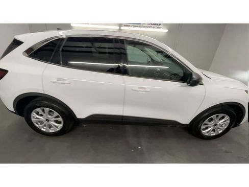Used 2023 Ford Escape Active image 9
