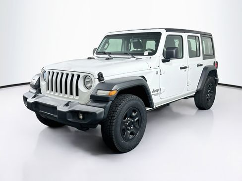 Used 2018 Jeep Wrangler Unlimited Sport AWD/4WD image 3