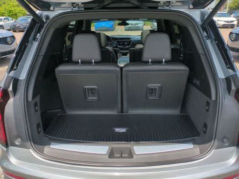 Used 2025 Cadillac XT6 Premium Luxury w/ LPO, Floor Liner Package FWD image 37