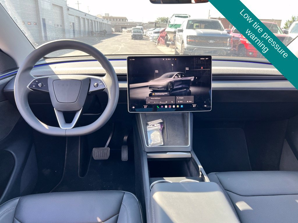 Used 2026 Tesla Model Y Long Range AWD/4WD image 7