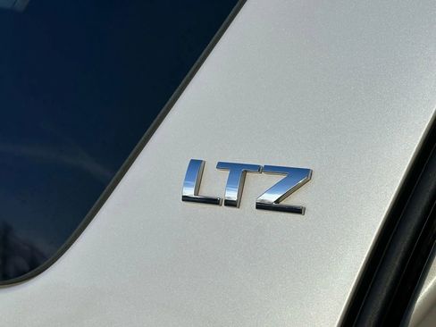 Used 2013 Chevrolet Tahoe LTZ image 19