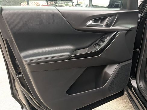 Used 2025 Chevrolet Equinox LT image 13