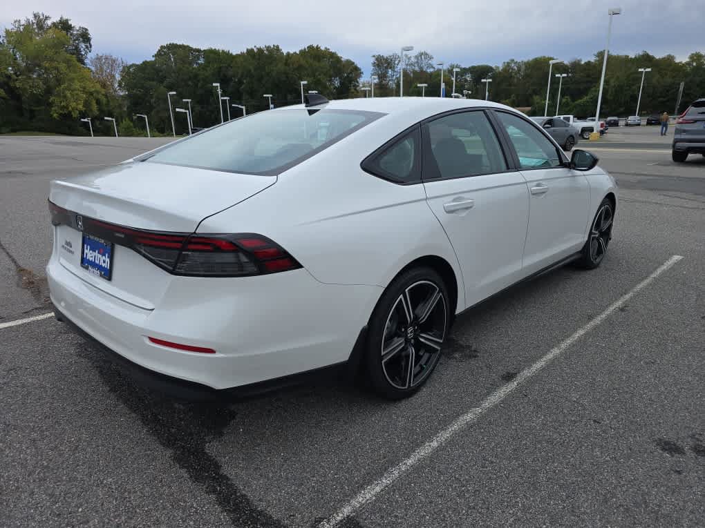 Used 2026 Honda Accord SE image 5