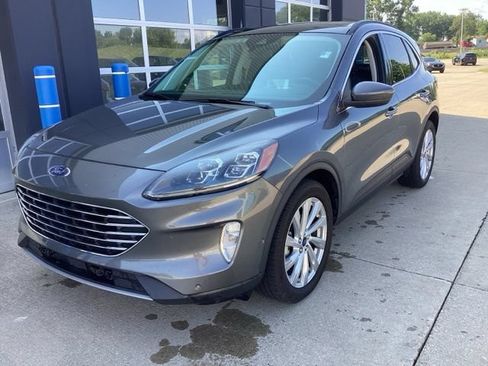 Used 2021 Ford Escape Titanium w/ Titanium Elite Package AWD/4WD image 2