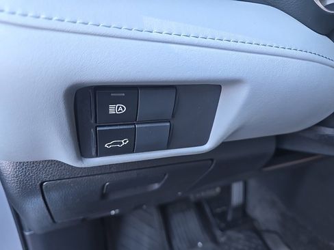 Certified 2022 Toyota Highlander XLE image 21