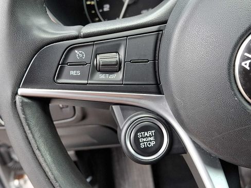Used 2017 Alfa Romeo Giulia AWD w/ Cold Weather Package image 21