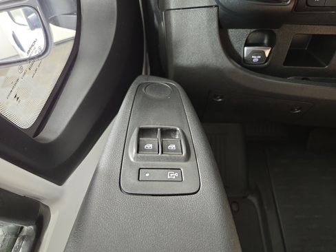 Used 2025 RAM ProMaster 2500 w/ U-Haul Equipment Group FWD image 29