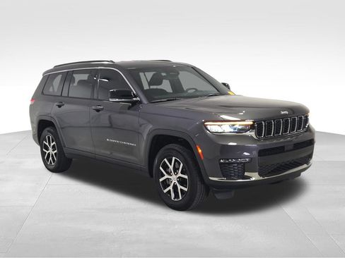 Certified 2024 Jeep Grand Cherokee L Limited w/ Trailer Tow Package AWD/4WD image 22