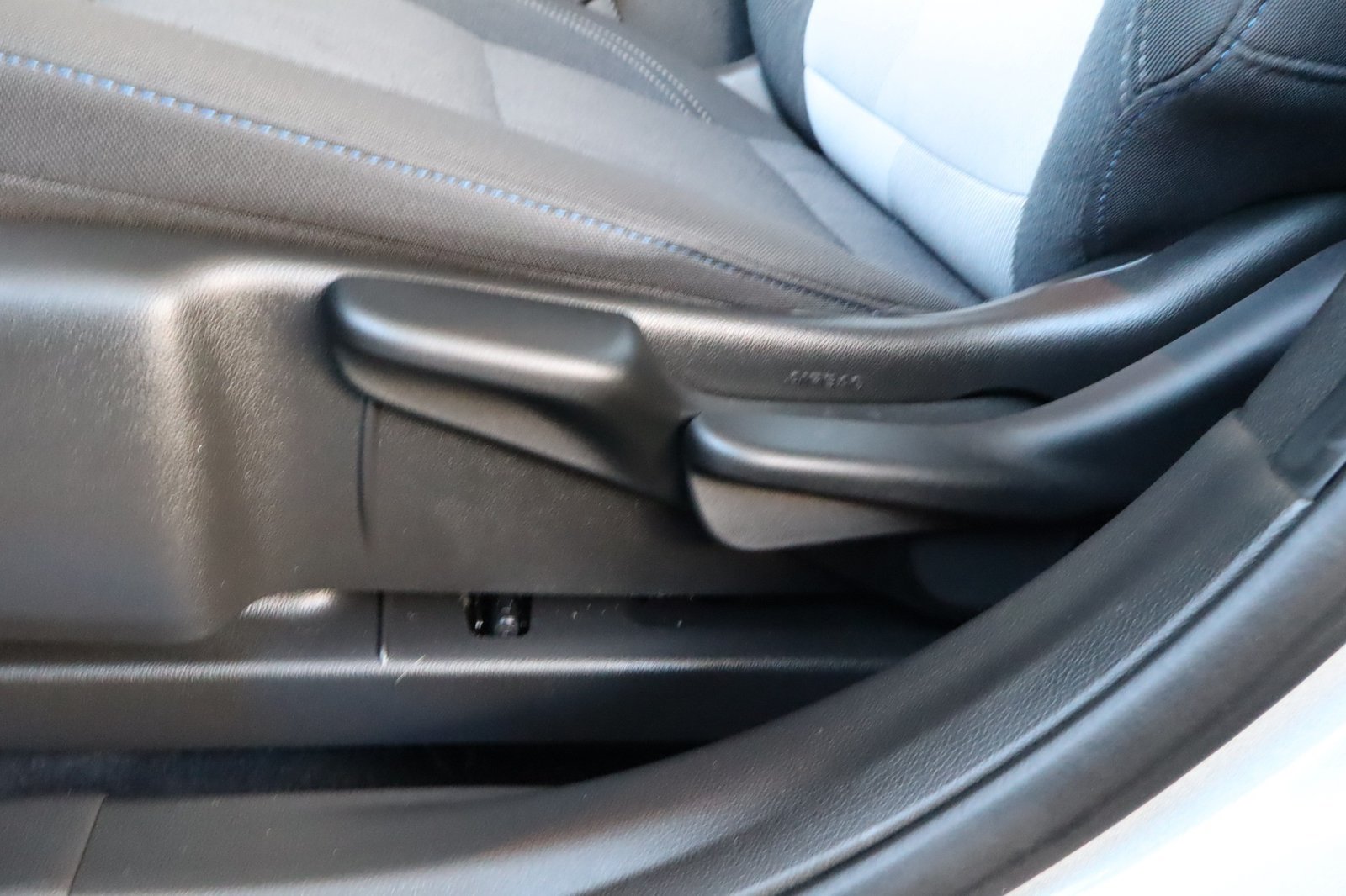 Used 2024 Chevrolet Trax LS FWD image 22