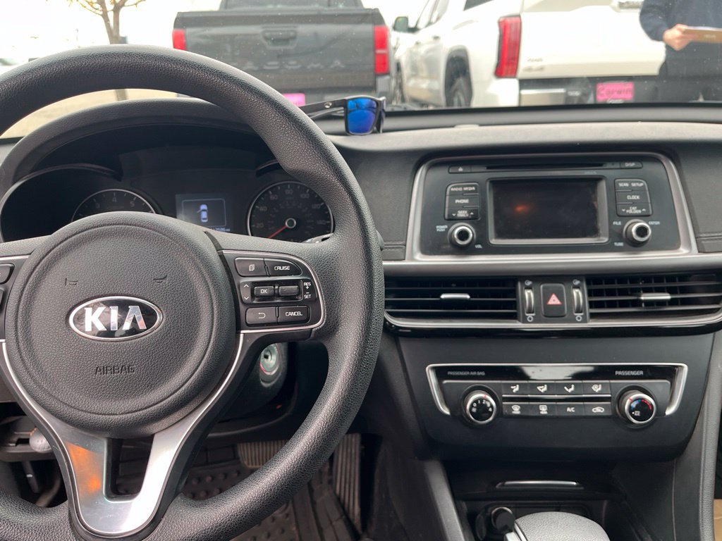 Used 2017 Kia Optima LX FWD image 16