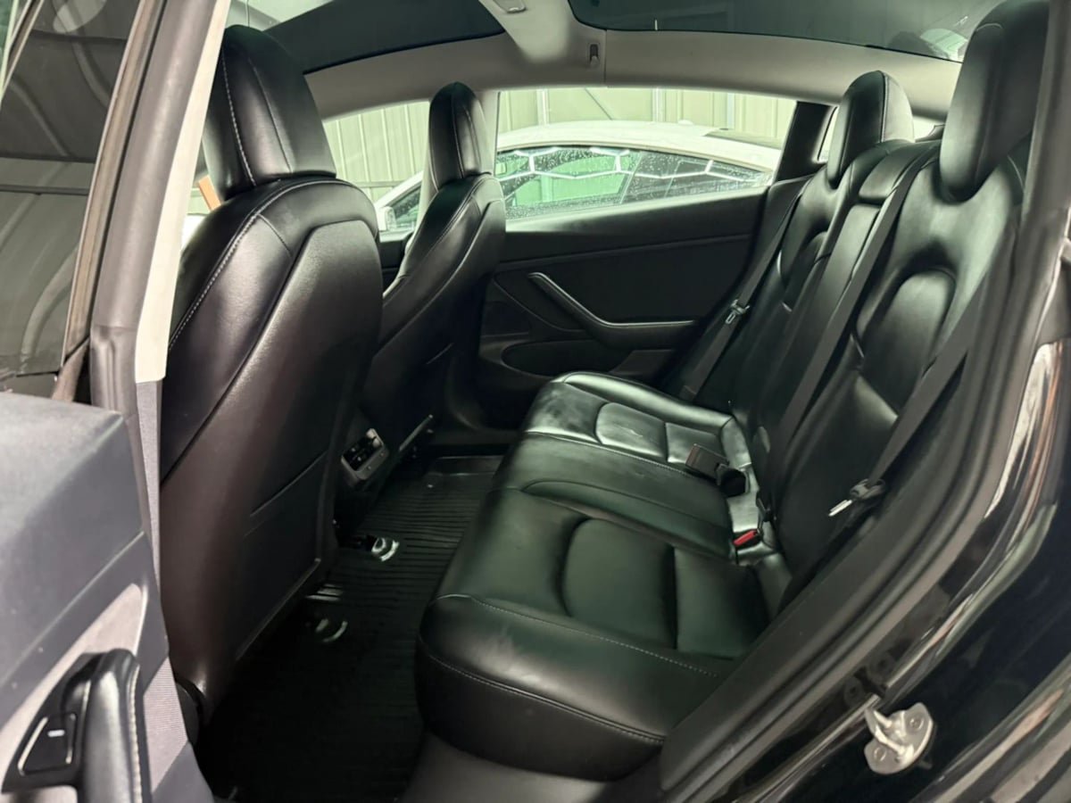 Used 2019 Tesla Model 3 Standard Range Plus RWD image 39