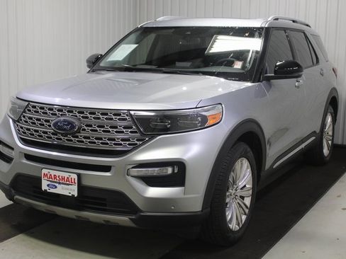 Used 2022 Ford Explorer Limited w/ Limited Technology Package image 3