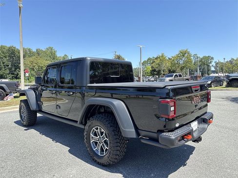 New 2025 Jeep Gladiator Mojave image 5