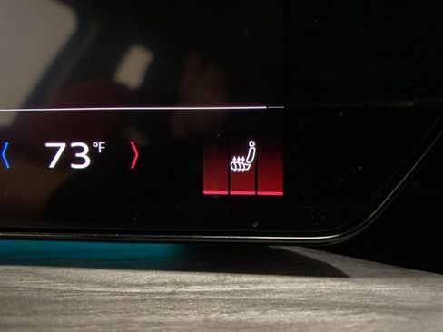 Used 2025 Audi Q5 Premium w/ Convenience Package image 51