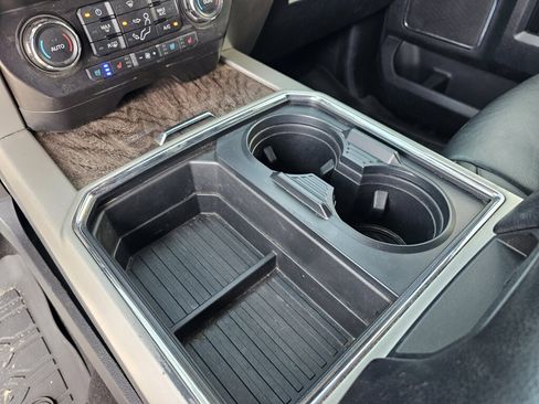 Used 2019 Ford F350 Lariat w/ Lariat Ultimate Package AWD/4WD image 29