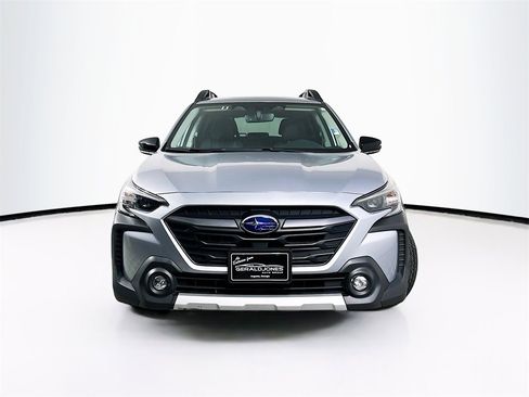 Used 2023 Subaru Outback Limited image 5