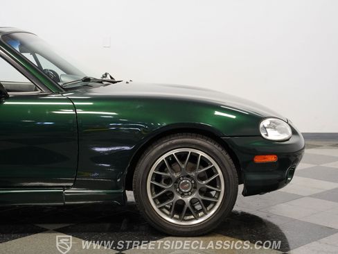 Used 1999 MAZDA MX-5 Miata RWD image 31