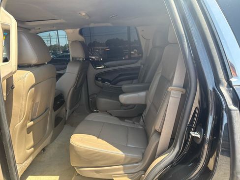 Used 2015 Chevrolet Tahoe LTZ RWD image 17