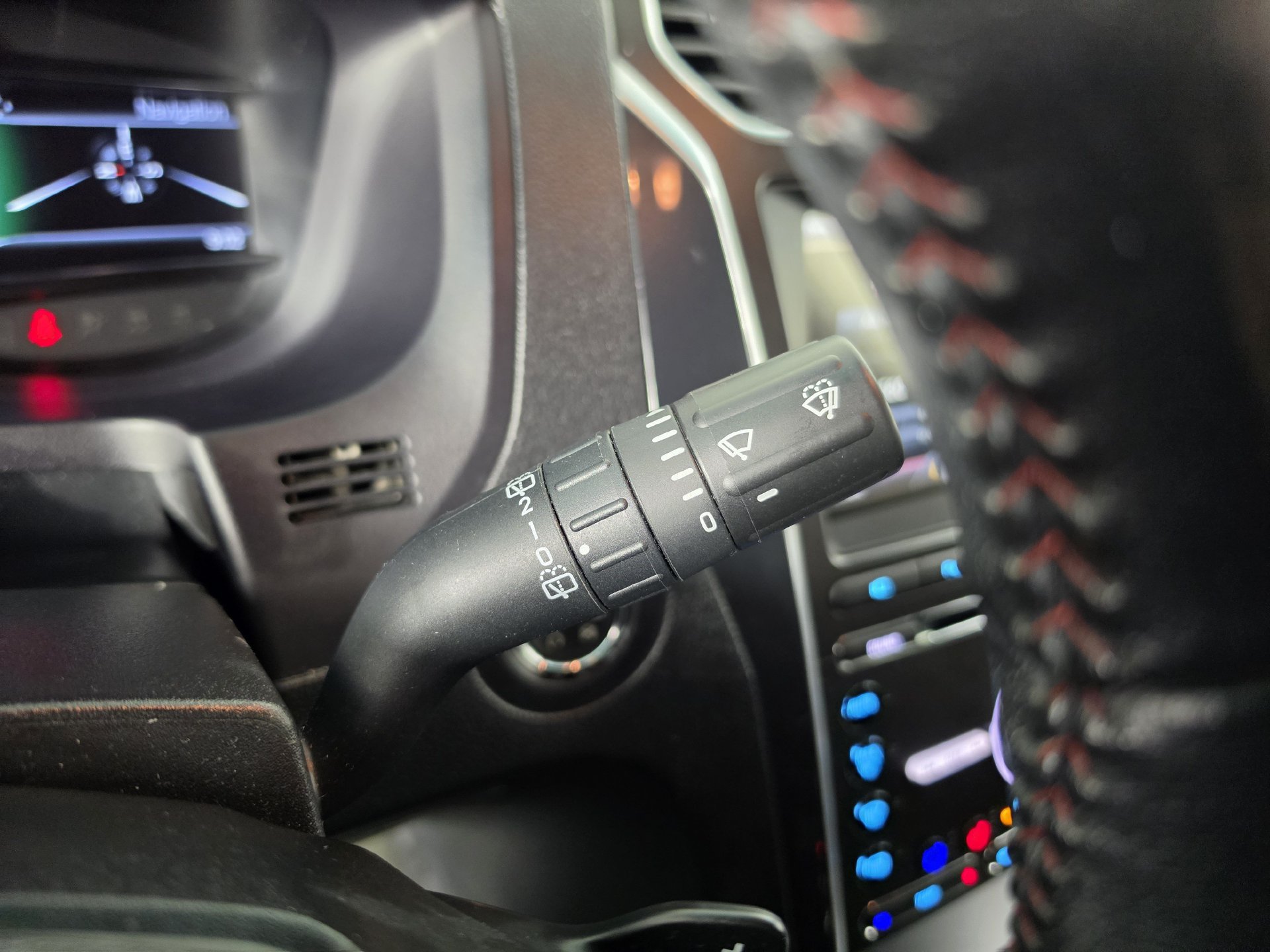 Used 2016 Ford Explorer Sport w/ Equipment Group 401A AWD/4WD image 12