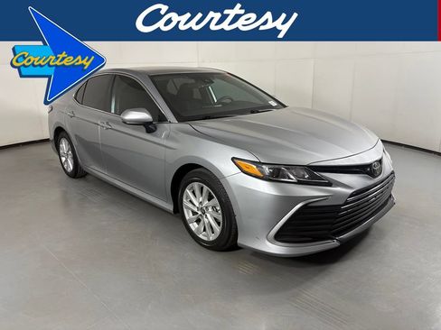 Used 2024 Toyota Camry LE FWD image 1