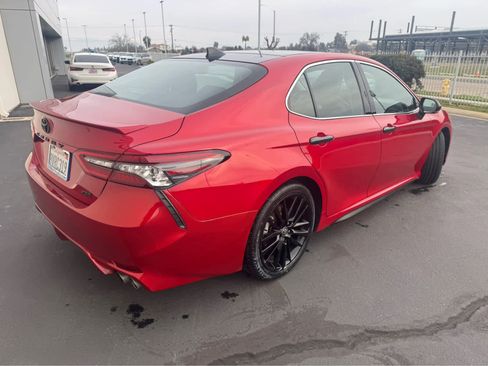 Used 2021 Toyota Camry XSE image 6