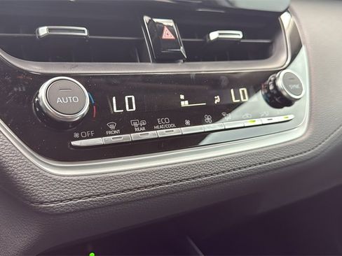 New 2026 Toyota Corolla Cross XLE image 25