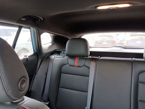 Used 2025 Chevrolet Trax RS w/ Sunroof Package image 12