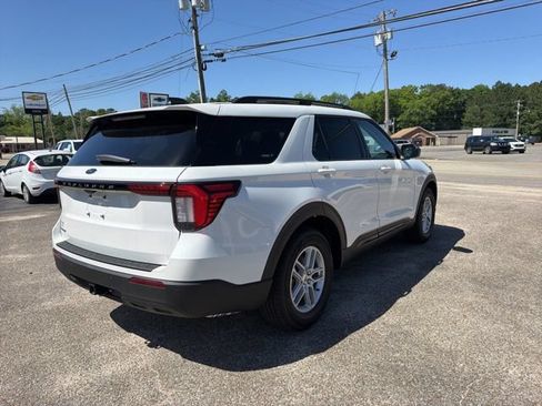 New 2026 Ford Explorer Active RWD image 6