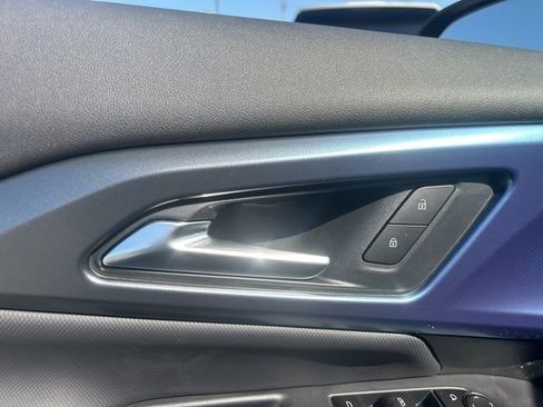 New 2026 Chevrolet Equinox EV LT image 12