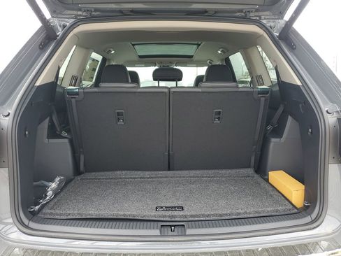 New 2026 Volkswagen Atlas SE FWD image 7